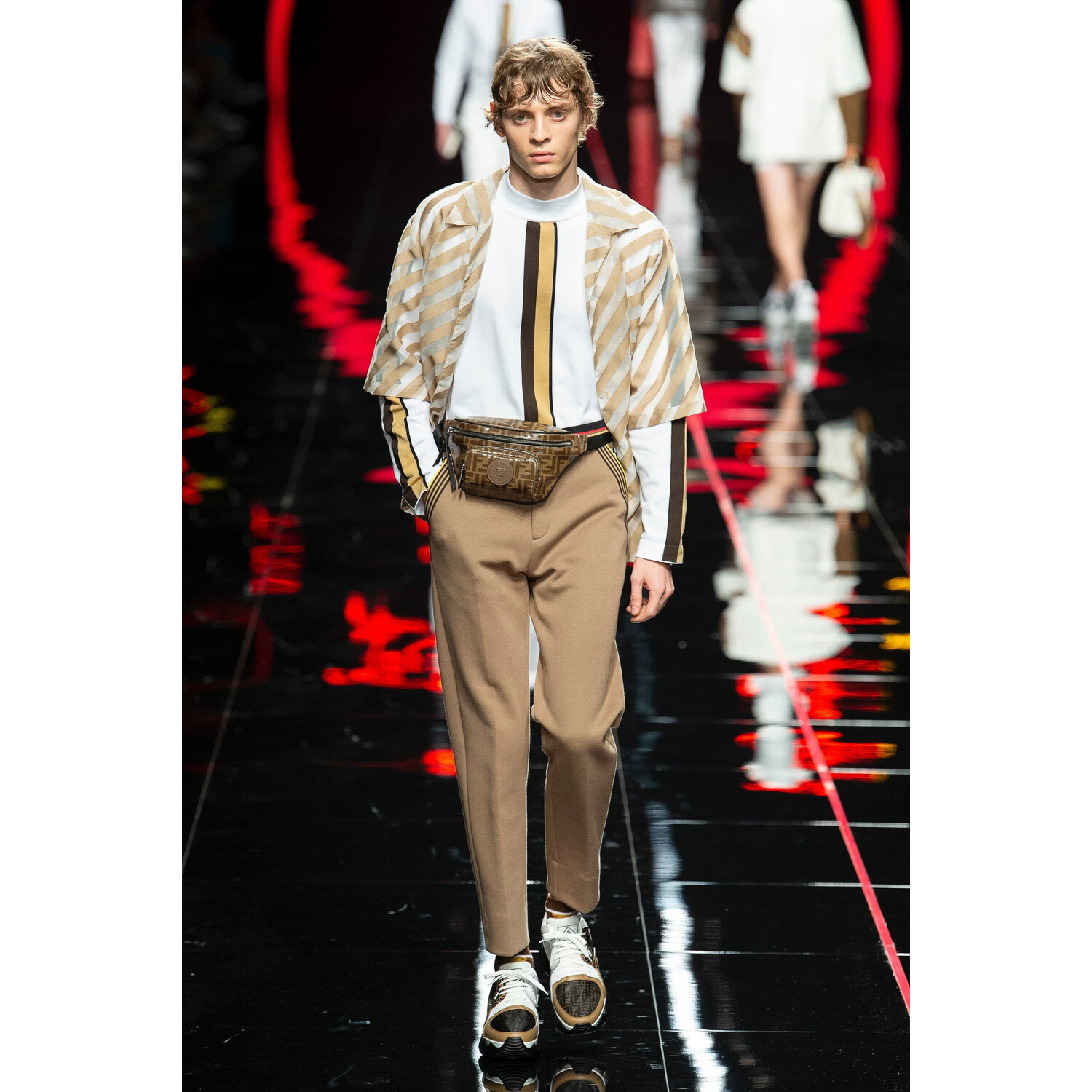 Фото Fendi Spring 2019 Menswear / Фенди Весна Лето 2019 Мужская Неделя Моды в Милане